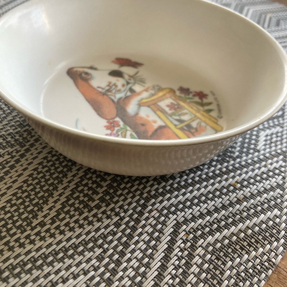 Vintage Oneida Deluxe 1972 Grover Bassett Hound Children's Bowl - Picture 3 of 4